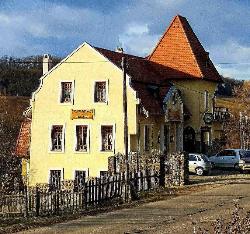 Cserhatvoelgy Panzio Alsotold Exterior photo
